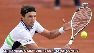Arthur Rinderknech abandonne Roland-Garros après s’être blessé en tapant dans un panneau publicitaire