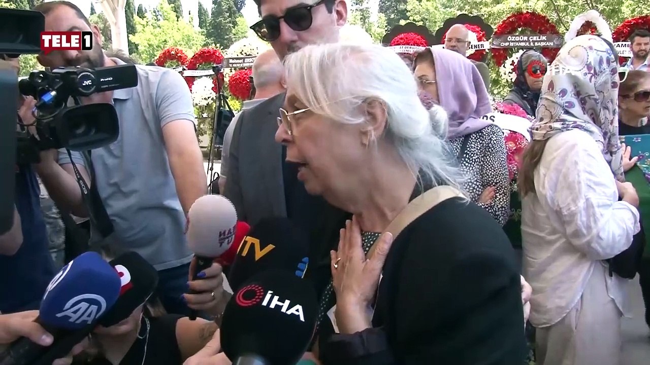 Sanat dünyasının acı kaybı! Usta oyuncu Ahmet Uğurlu son yolculuğuna uğurlandı