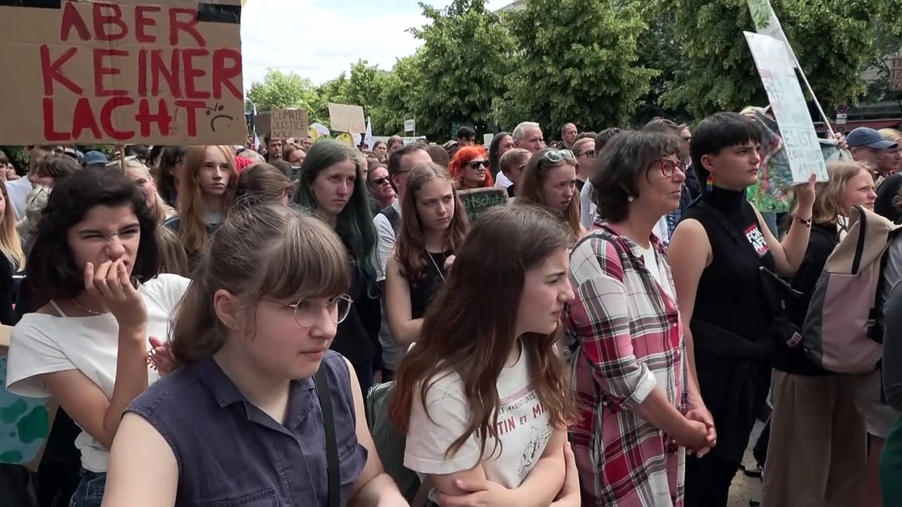 Fridays for Future demonstriert in Berlin für Klimaschutz