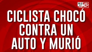 Tremendo video: ciclista choca su cabeza contra un auto y muere de manera inmediata