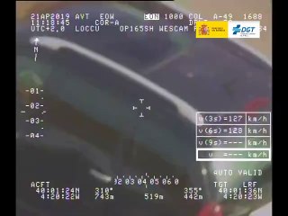 Motorista Resolve Cubo de Rubik em Movimento 🚗🧩