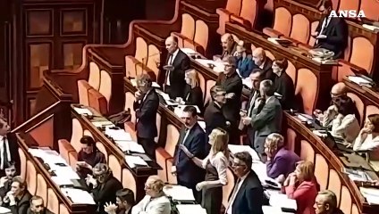 Premierato, rissa sfiorata in Senato: seduta sospesa
