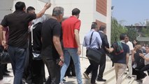 Ersan Şen firari müteahhitleri savundu; depremde yakınlarını kaybedenler tepki gösterdi: Adliyeden polis eşliğinde çıktı