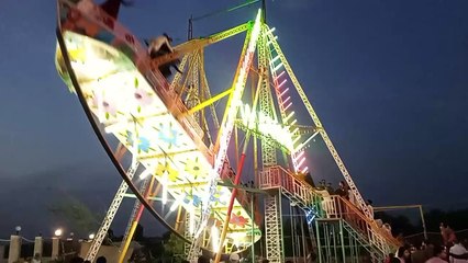 Driving the boat || Aj kashti wala jhoola bi daikh le!