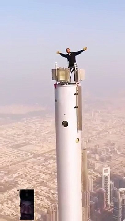 Habibi_come_2_Dubai❤️love_this#shortfeeds_#burjkhalifa_#dubaimall_#tower#photography_#khoshnaseeb07(360p)