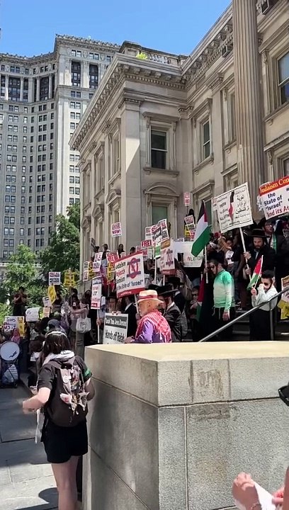 NYC high school students stage pro-Palestine walkout, protest outside DOE headquarters