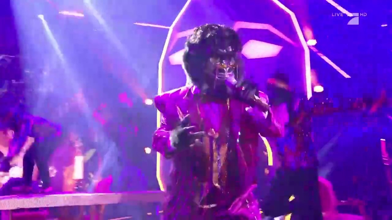 2022.03.26 Rúrik Gíslason (Der Gorilla) - Greenday "Basket Case" @ The Masked Singer