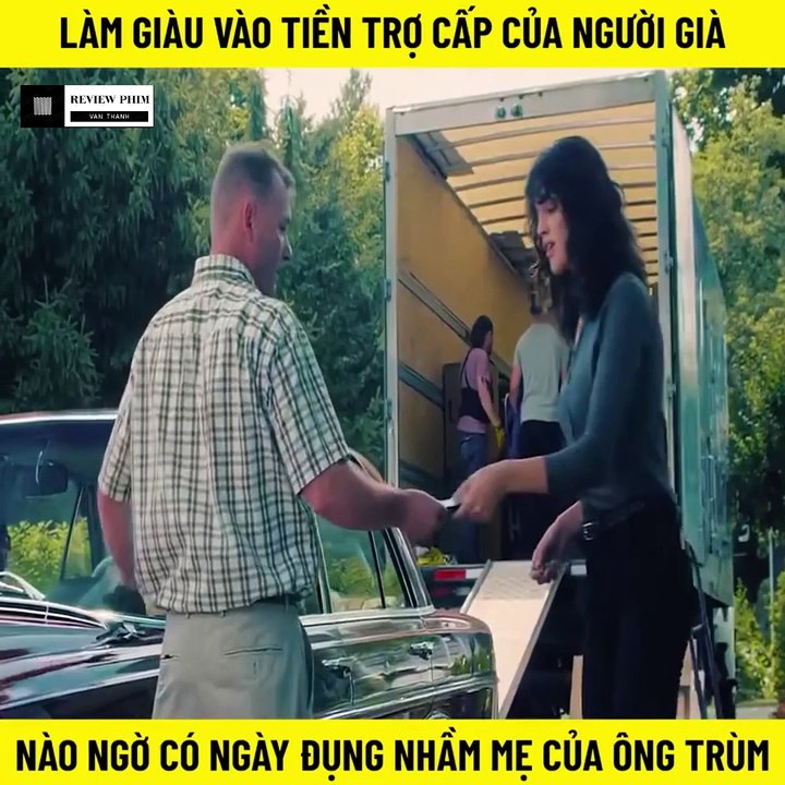 Review Phim - Làm Giàu Nhờ Vào Tiền Trợ Cấp Của Người Già. Nào Ngờ Có Ngày Đụng Nhầm Mẹ Của Ông Trùm