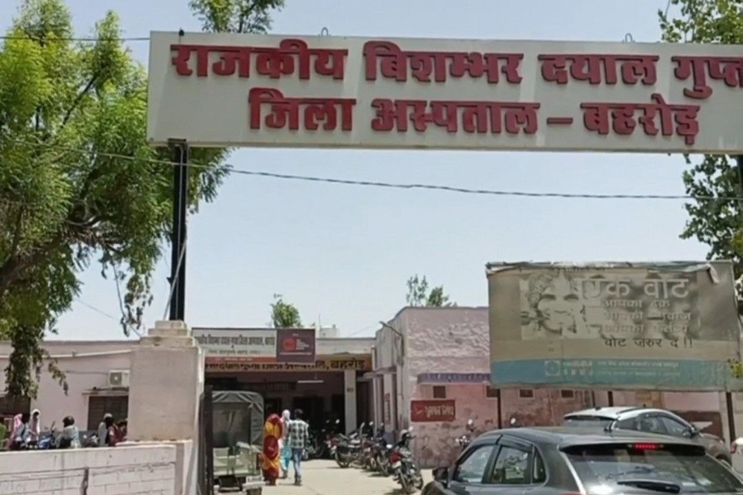 तेज रफ़्तार ट्रक ने टेंपो को मारी टककर, दुर्घटना में 10 वर्षीय बच्चे की मौत