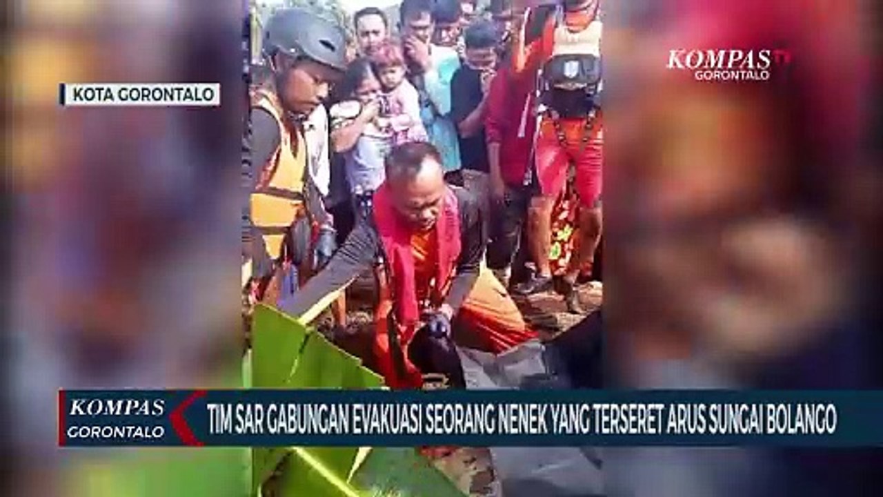 Tim Sar Gabungan Evakuasi Seorang Nenek Yang Terseret Arus Sungai Bolango