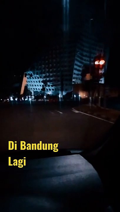 Bandung di malam hari