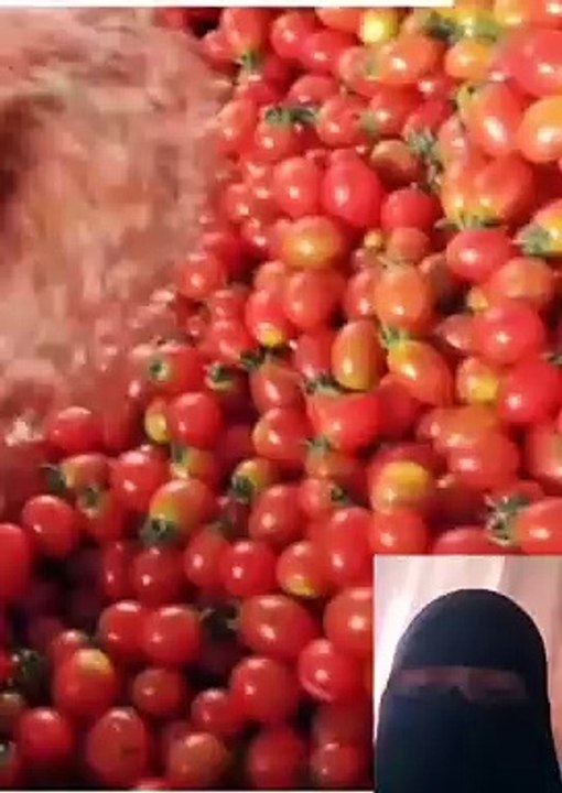 اتحداك  ان تاكل  الصلصه  بعد مشاهدة هذا  الفيديو