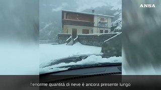 Passo dello Stelvio, inizia l'estate sotto la neve