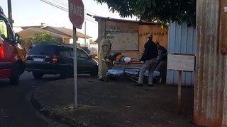 Trabalhador cai da escada após cortar a própria perna com Makita