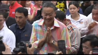 A Bangkok sfila il pride, anche il premier thailandese in piazza