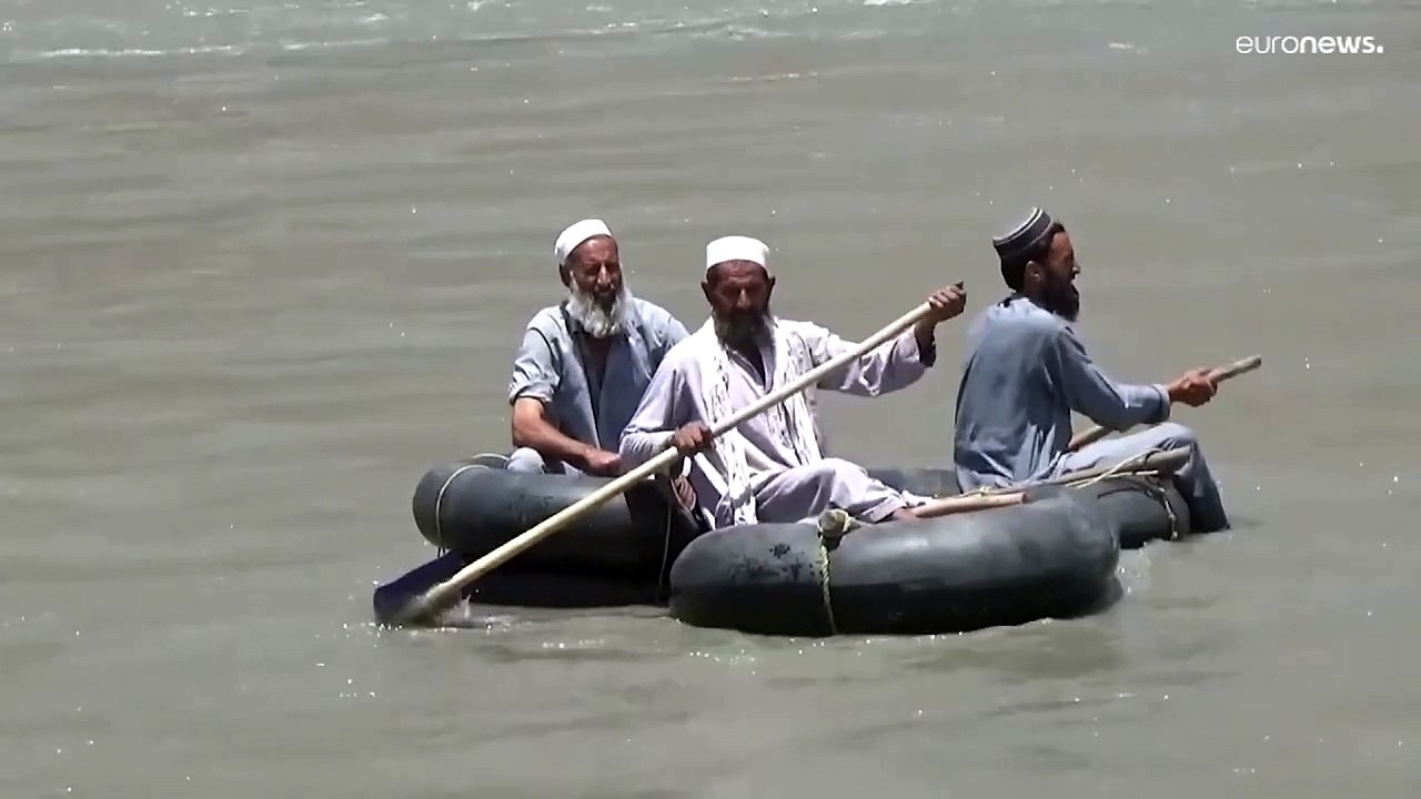 مقتل 20 شخصا في غرق قارب في نهر في أفغانستان
