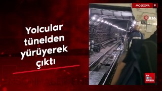 Moskova'da metro arızası: Yolcular tünelden yürüyerek çıktı