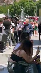 Connacionales protestan al no poder ejercer su derecho al voto en el extranjero