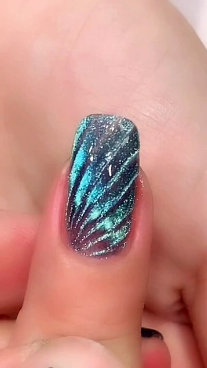 Cat eye nails design with  corrugation idea(MP4)