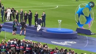El abrazo más emotivo entre Florentino y Zidane