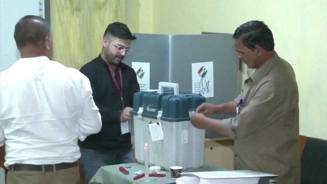 인도 총선 출구조사 여권 압승 전망 ...모디 총리 3연임할 듯 / YTN