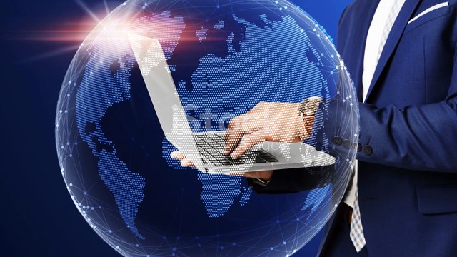 Crypto Craze: Revolutionizing Money!