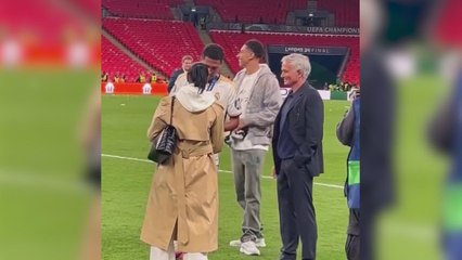 El momento cómico de Bellingham y su madre con Mourinho como protagonista