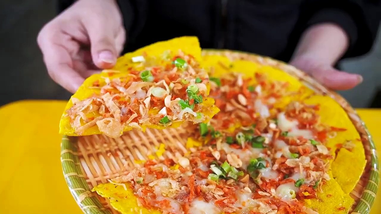 FAMOUS WORLDWIDE! Vietnamese Banh miwith Crispy Roast Pork Belly and MORE - Street Food Collection