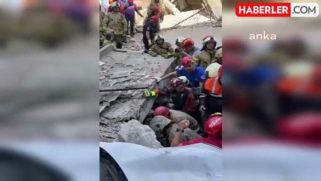 Bakan Özhaseki: Çöken binanın yapımında deniz kumu kullanılmış, 1,5 kat kaçak olarak eklenmiş