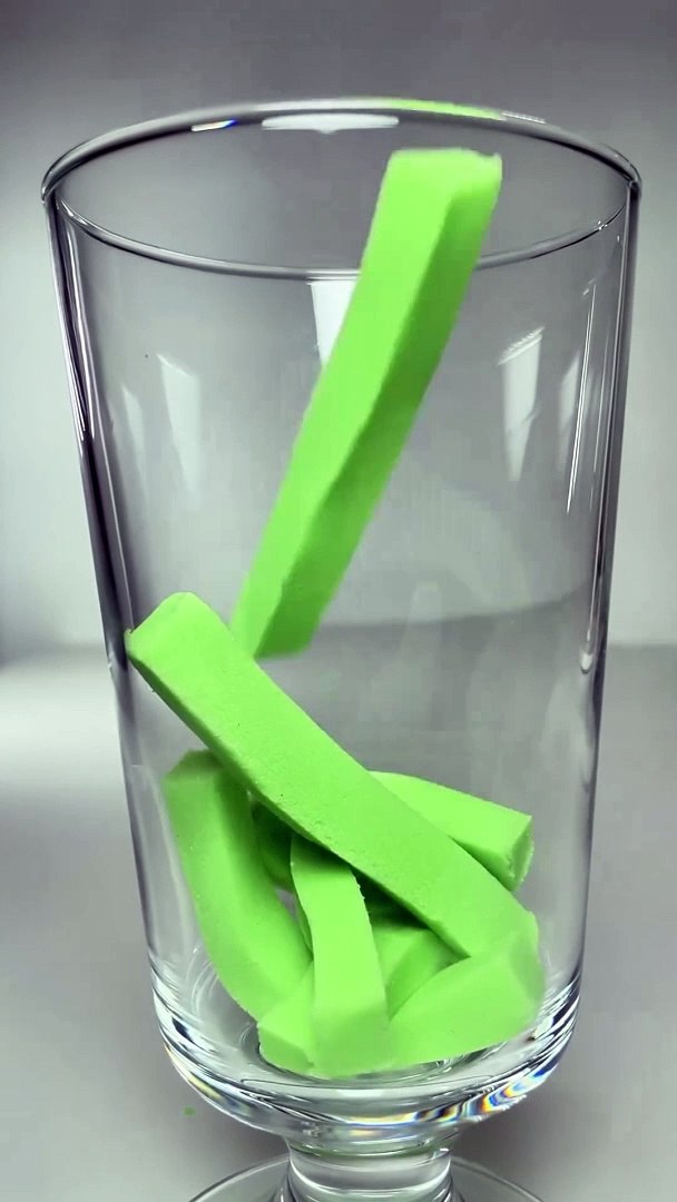ASMR/ satisfying