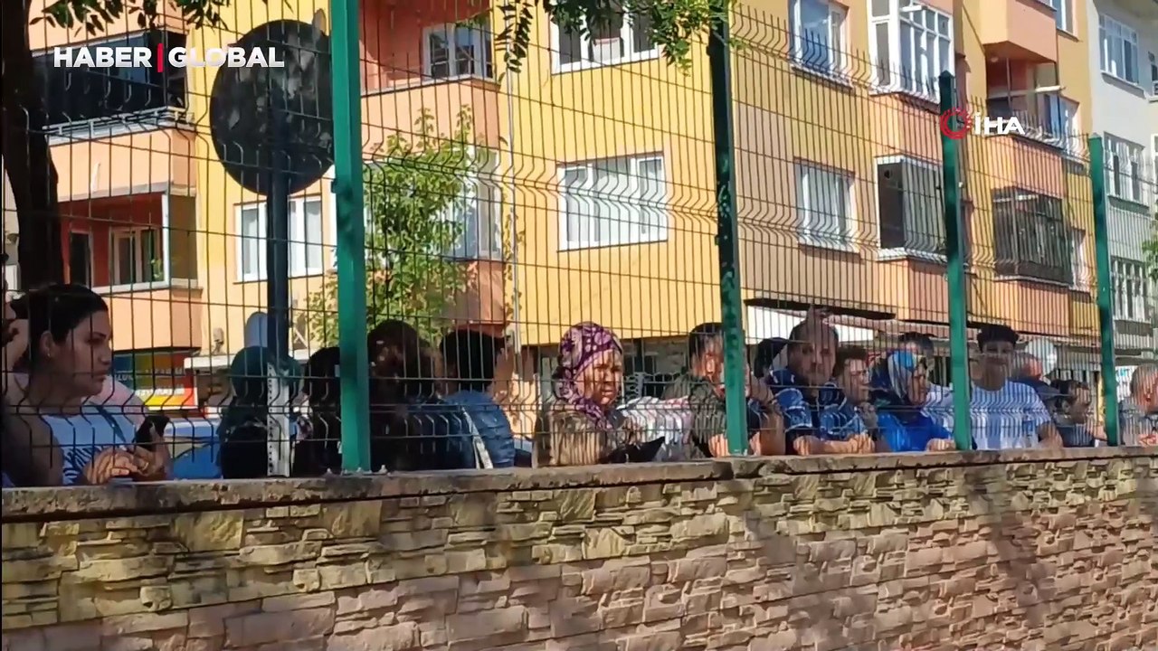 Sınavını bitiren soluğu plajda aldı: Sahillerde stres atıldı