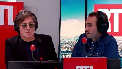 Très ému, Thomas Dutronc se confie sur la " faible santé " de sa mère François Hardy sur RTL