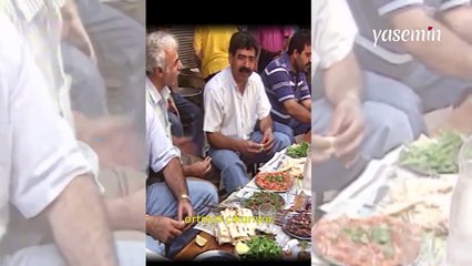 TRT 1994 yılına ait görüntüleri arşivinden çıkardı! Adana'da güne başlayanlar dikkat çekti