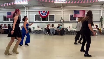 Bal CD à St Seurin sur l'Isle