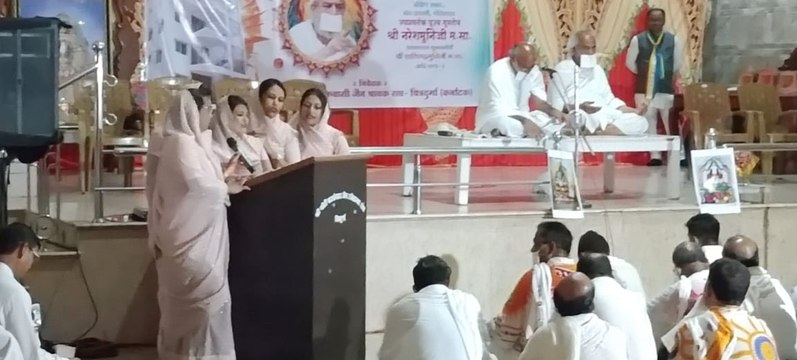 व्यक्ति जन्म से नहीं कर्म से बनता है महान