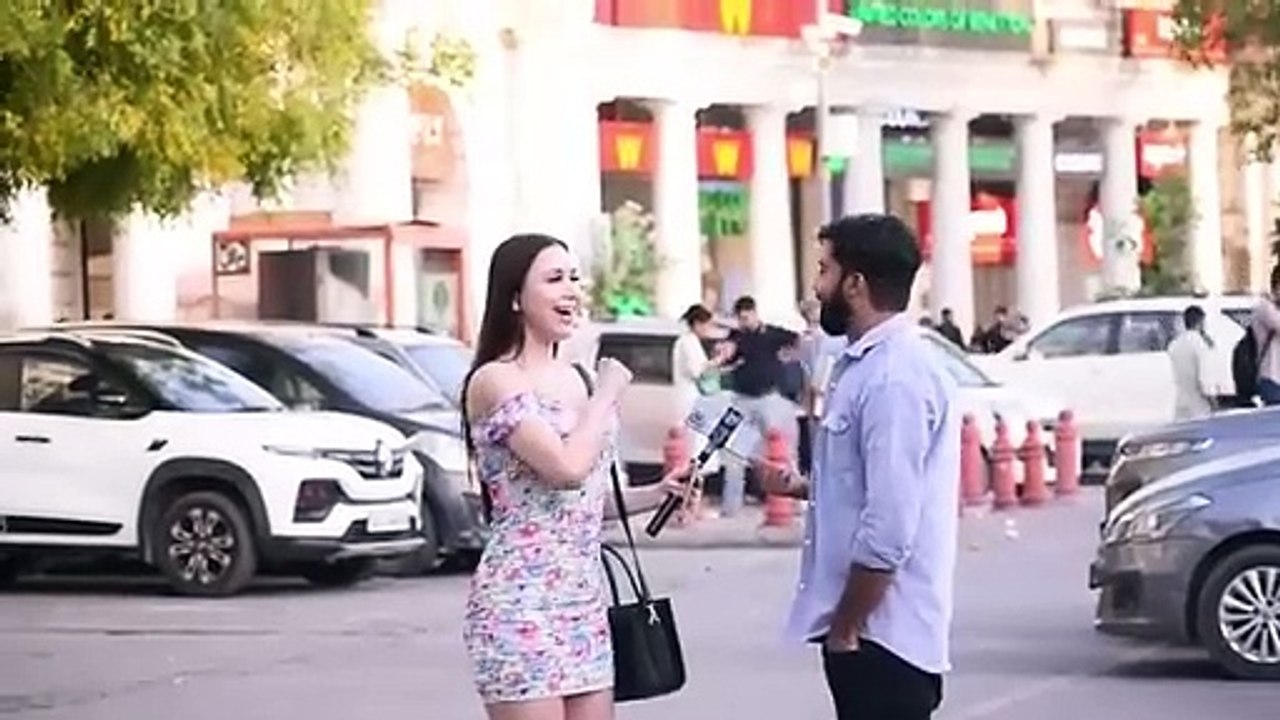 इंडियन ladke ने kiya रशियन ladki को propose  __ Somesh Brijwasi __