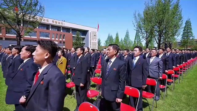 Realizada com solenidade cerimônia de início do novo curso da Escola Central de Quadros do Partido do Trabalho da Coreia