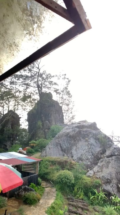 HUJAN SORE