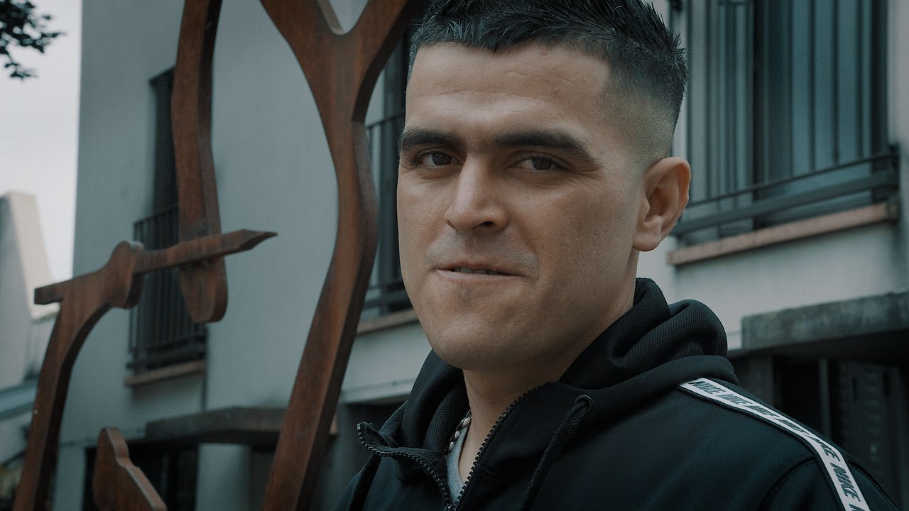 L’acte héroïque de Nour, 26 ans, qui a neutralisé un homme armé d’un couteau dans le RER