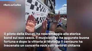 Bagnaia, festa rock al Mugello con l'omaggio ai Kiss. E il bassista del gruppo ringrazia il campione