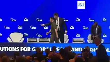 Zelenskyy acusa China de pressionar outros países a não participar nas próximas negociações de paz