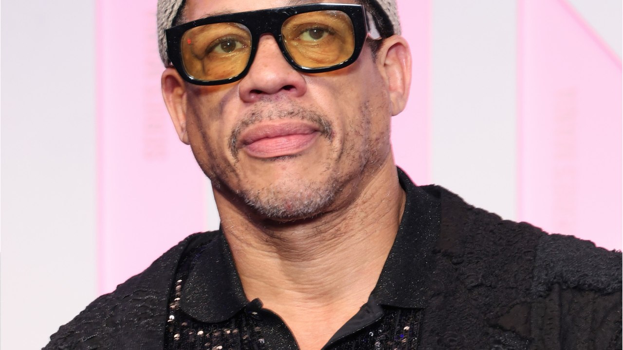 VOICI :"Occupe-toi de tes affaires" : JoeyStarr recadre Guillaume Pley après une question sur Karine Le Marchand