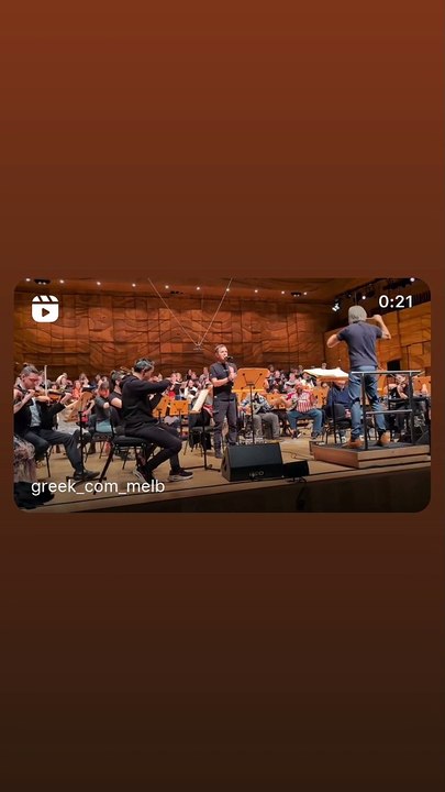 Αποθεώθηκε ο Μπάσης! Ρίγη συγκίνησης για το Άξιον Εστί – Όρθιο το κοινό χειροκροτούσε ασταμάτητα 1