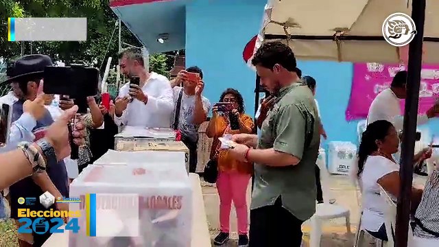 Candidatos también sufrieron retraso de tiempo en Cosolecaque para emitir su voto