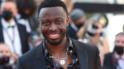 Voici - "Il nous a cassé le moral" : Dadju fait une triste annonce à la fin de son concert, les fans choqués