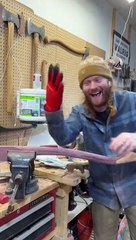 Un gant pour poncer facilement son manche en bois