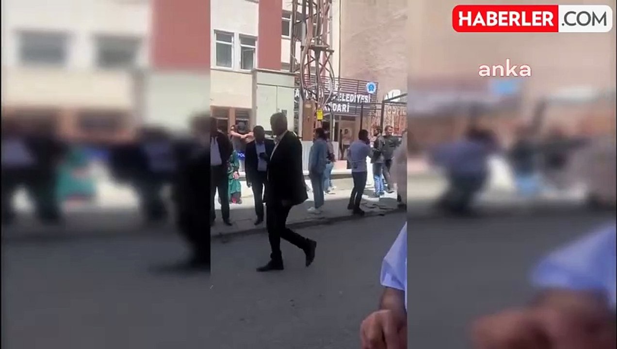 Hakkari Belediye Eş Başkanı Gözaltına Alındı