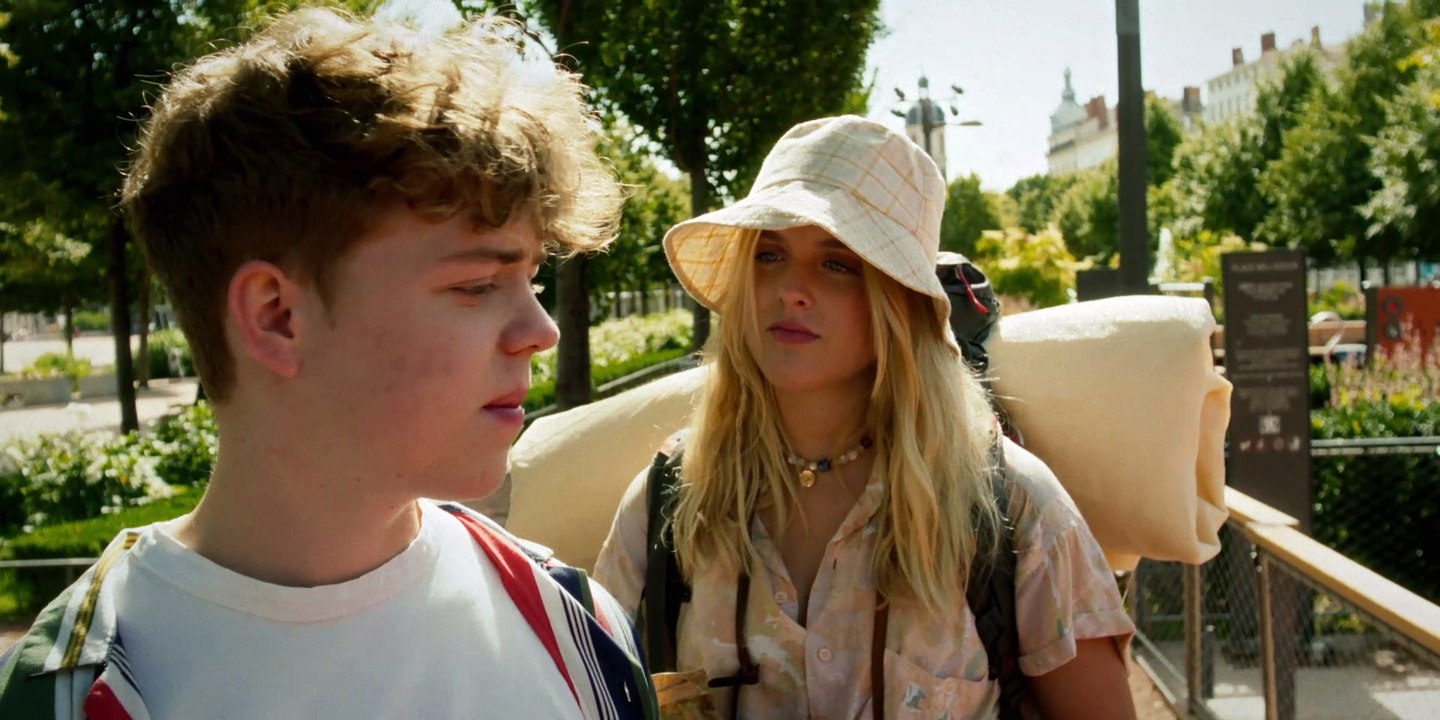 Morgen irgendwo am Meer Trailer DF