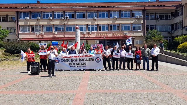 Eğitim-Bir-Sen'den basın açıklaması