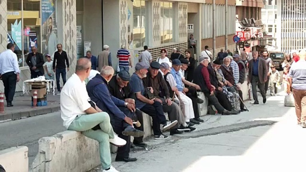 Yurttaşlar TÜİK verilerine tepki gösterdi: Alışveriş yaptığı, yerleri söylesin vatandaş da oradan alışveriş yapsın